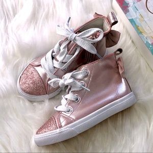 Girls Metallic Sneaker